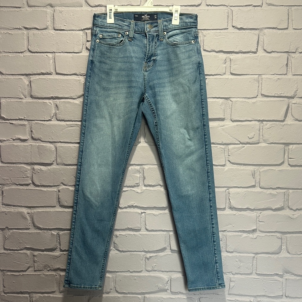 NEW Hollister Light Blue Slim Men's Jeans size 26/30